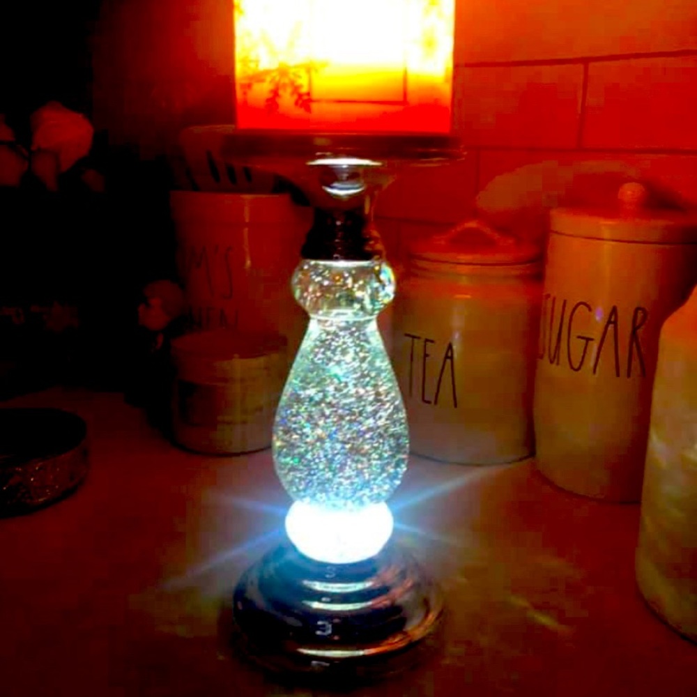 Bath & Body works swirling glitter pedestal